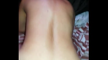 Gemia Al Tragarse Toda La Verga