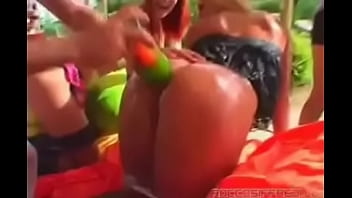 Socando Chandon No Cú