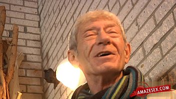 Cute Teen Extreme Public Sex