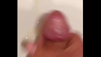 ⁣Cums Like A Horse !