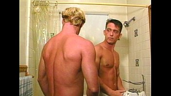 Pacific Sun - Travlin Wild - Scene 2