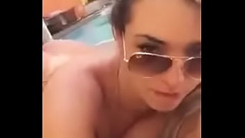 Alguien Sabe Quien Es Ella?