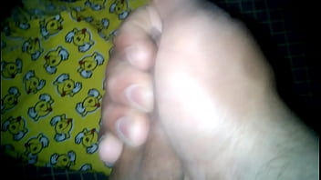 Masturbandome Por El Culo De Mi Esposa