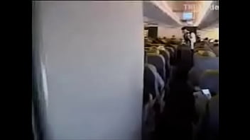 Estas Viniendo En El Avion Dice La Azafata