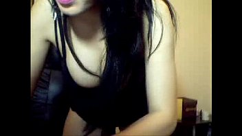 Who is she ? - Ass-amateur-masturbation-camgirl