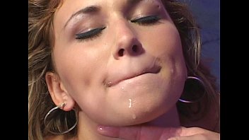 Metro - Sensational Teens - Scene 3 - Extract 3