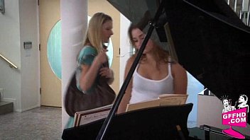 Girls Enjoying Girls 1407