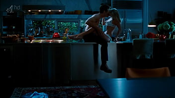 Reese Witherspoon - This Means War (lingerie)