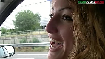 Ui030-driving With Giulia - Amateur Foot Fetish