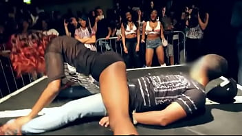 Twerker Does Splits On Guys Face @ The Jump Off