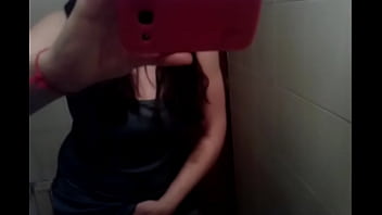 Por, Amigo, Tocandome - Unknown - 2025 - Amazing - Show - Video 5665820