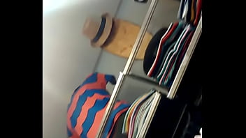 Filmando Por Baixo Do Vestido Da Novinha. Saj