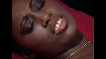 Metro - India Is The Diva - Full Movie