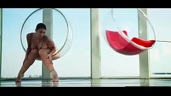 Girl With Huge Round Ass Get Oiled And Bang Hard Video-01