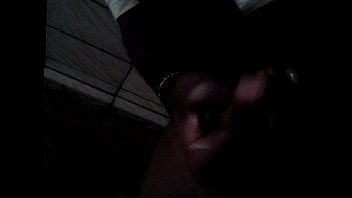 Negro Jovem Batendo Uma Punheta Gostosa