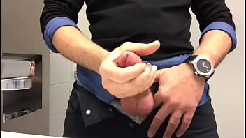 Dotado Na Punheta - punheta, soloboy, dotado - Video 5621358