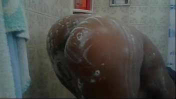 Gostosa No Banho - brazilian, amateur - Video 5478572
