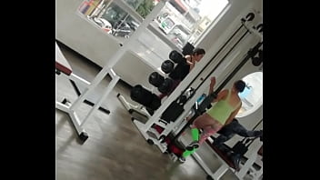 Gostosinha Fazendo Exercício