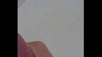 Batendo Uma Punheta Com Gozada Em C_mera Lenta