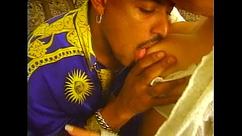 Lbo - International Lovers - Scene 1