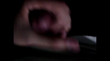 Gozando Depois De Ver Fotos Da Amiga Pelada