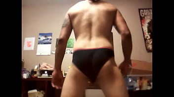 Cd Myranda Twerking A Bit _)