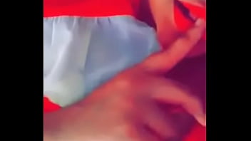 Gordinha Mostrando Os Peitos