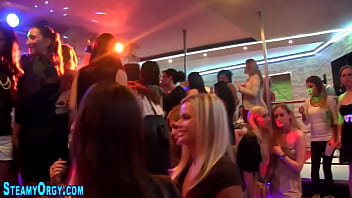 Cfnm Blowjobs In Da Club