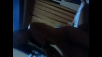 Dándole Duro A Una Pequeñita