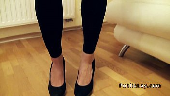 Blonde Gets Cash And Fuck Stranger