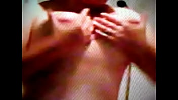 Jenny Knetet Ihre Dicken Titten.