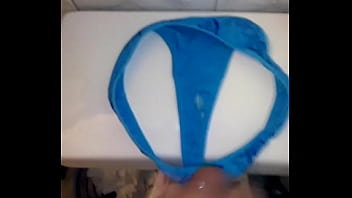 Leche En La Tanga De Mi Cuñada