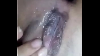 Novinha Gozando Na Siririca