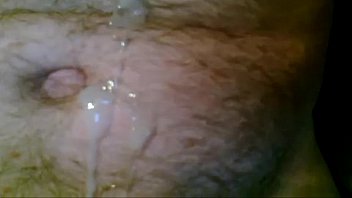 Cumshot Beim Chatten Mit Mr Dick In Hand