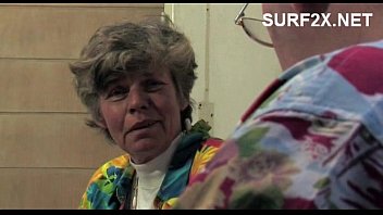 Surf2x.net Ridskolan.4.halsoskolan Cd1 01