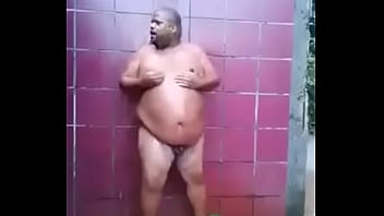 Safada Sarrando Gostoso