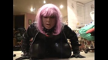 Roxina2009giantboobzentaigirl250709