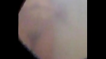 Espiando A Mi Prima Salir De La Ducha (tengo Mas Videos De Ella)