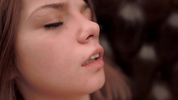 Cute Loreen Is Massaging Her Big Clit. Real Orgasm.