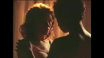 Kari Wuhrer Rae Dawn - Video