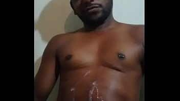 Negão Batendo Punheta E Gozando - masturbation, gozada, porra, paja, negro, punheta, soloboy - Video 5389181