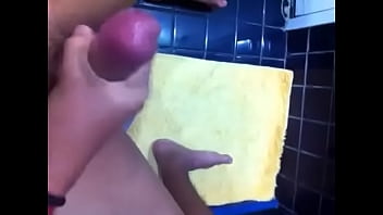 Novinho Batendo Punheta - gay, punheta, novinho - Video 5388650