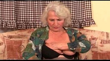 Slut Blowbang And Massive Swallowing 5 - hardcore, milf, ghetto, big-cock, big-dick, hardon, white-chick - Video 5386150