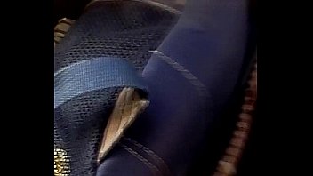 Me La Corro Y Me Vengo En Público, En El Bus (micro)