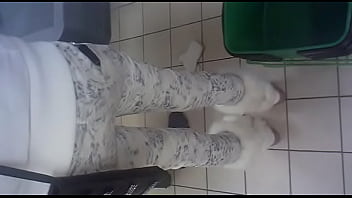 Candid Ass In Shoping