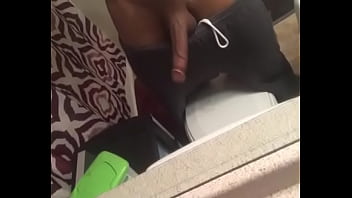 abd1f2ba-fbad-483f-acb1-e8b71bf46f0b-1