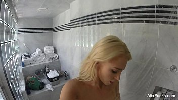 Alix Lynx Takes A Shower