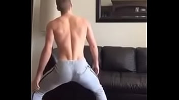 Guy, Gay, Boy, Musica, Toto, Baile, Soloboy, Cadera, Culon - Gay - 2025 - Steamy - Scene - Video 5554425