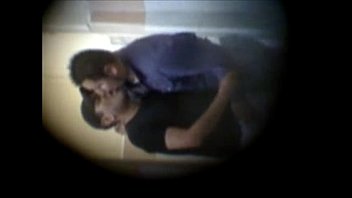 M_o Amiga No Banheir_o