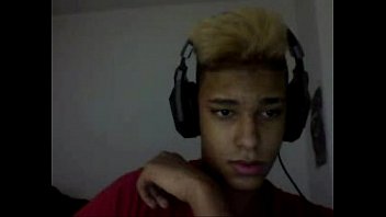 Hot Blonde Boy Colombia